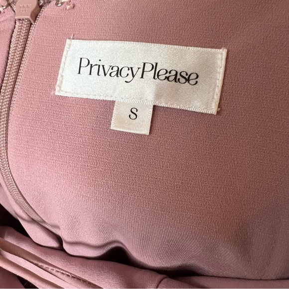 Privacy Please Kilgore Gown in Lilac - Picture 9 of 9